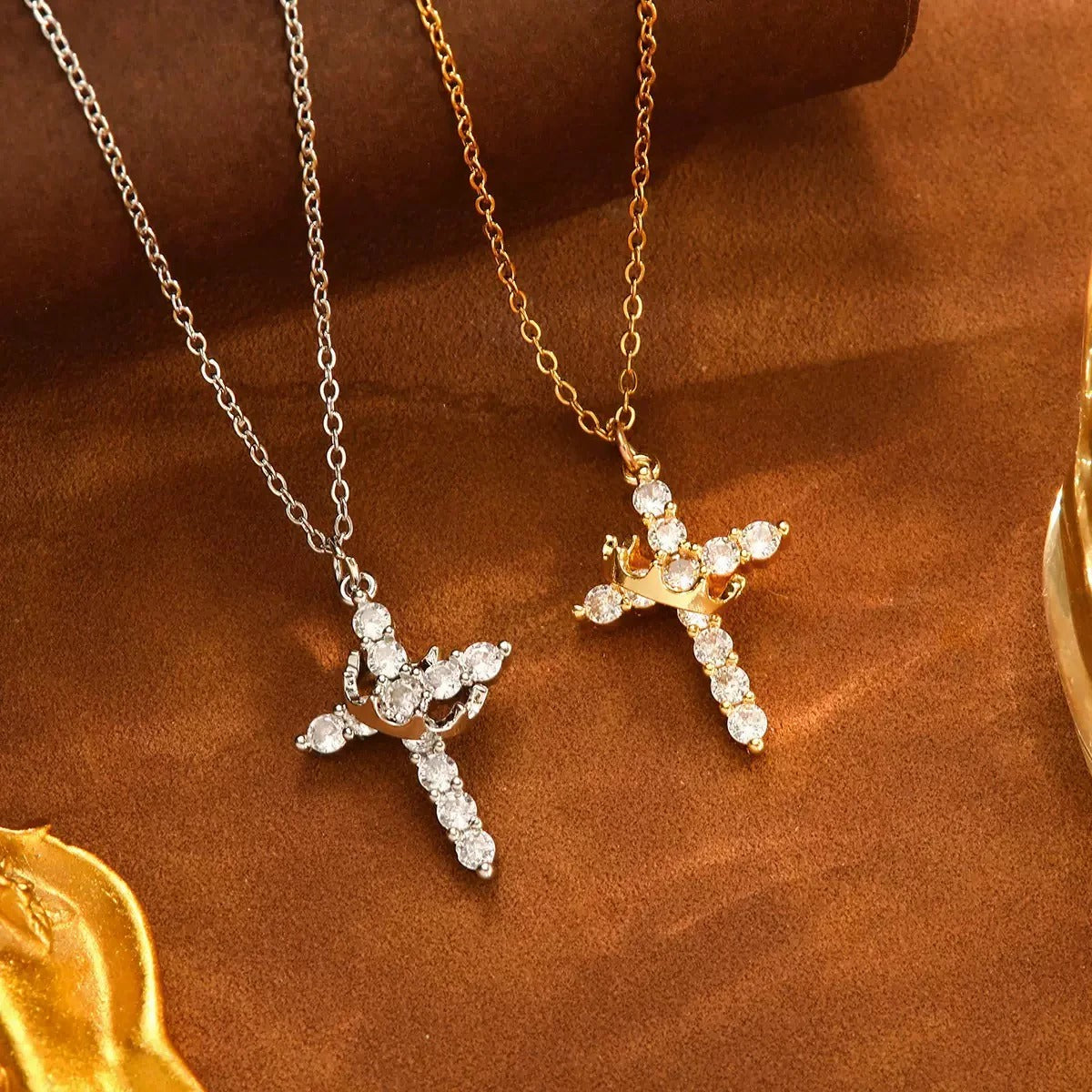 Zircon crown cross necklace