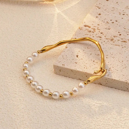 French irregular-shaped pearl bracelet